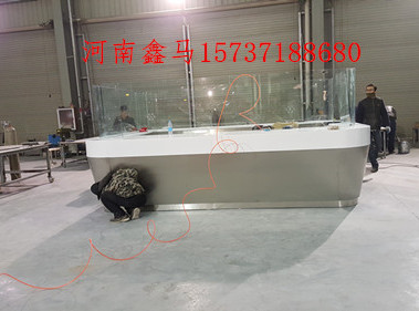 不銹鋼服務(wù)亭制作加工區(qū)域.jpg